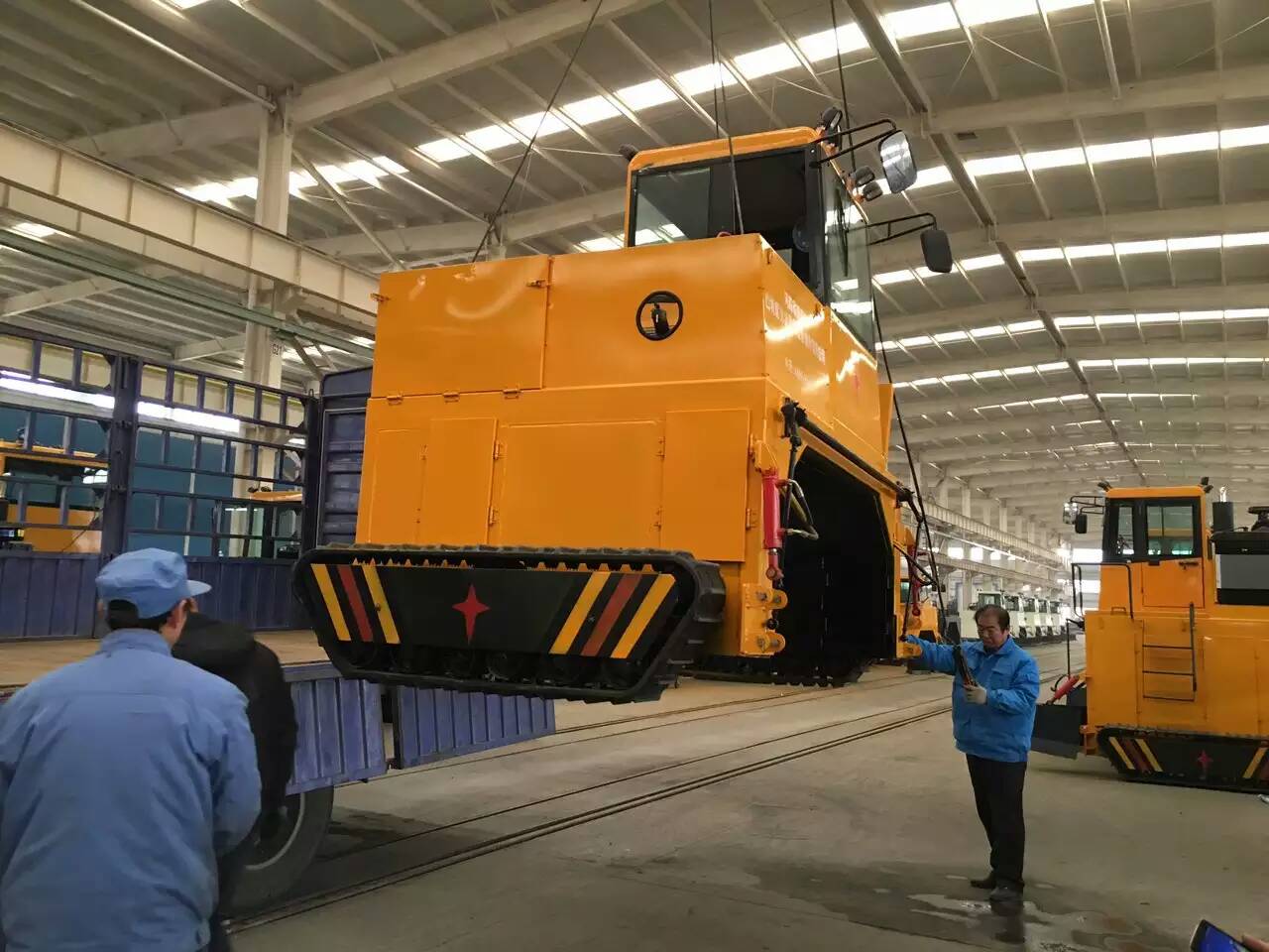 �Ď�ʽ���љC���h�����ܵ�Һ�������ѷ��O��